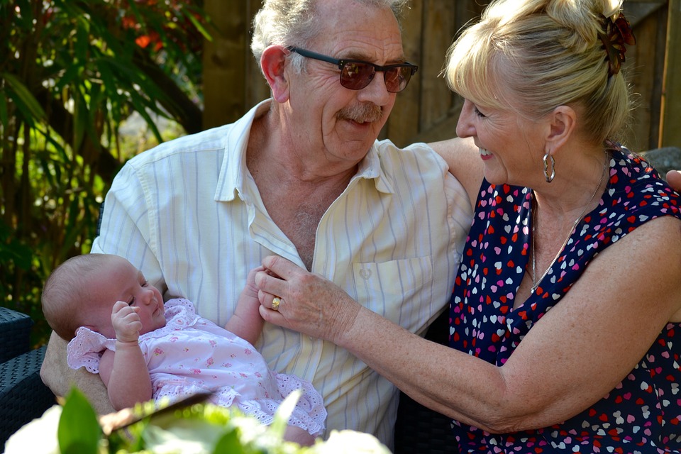 New Ontario law expands rights of grandparents